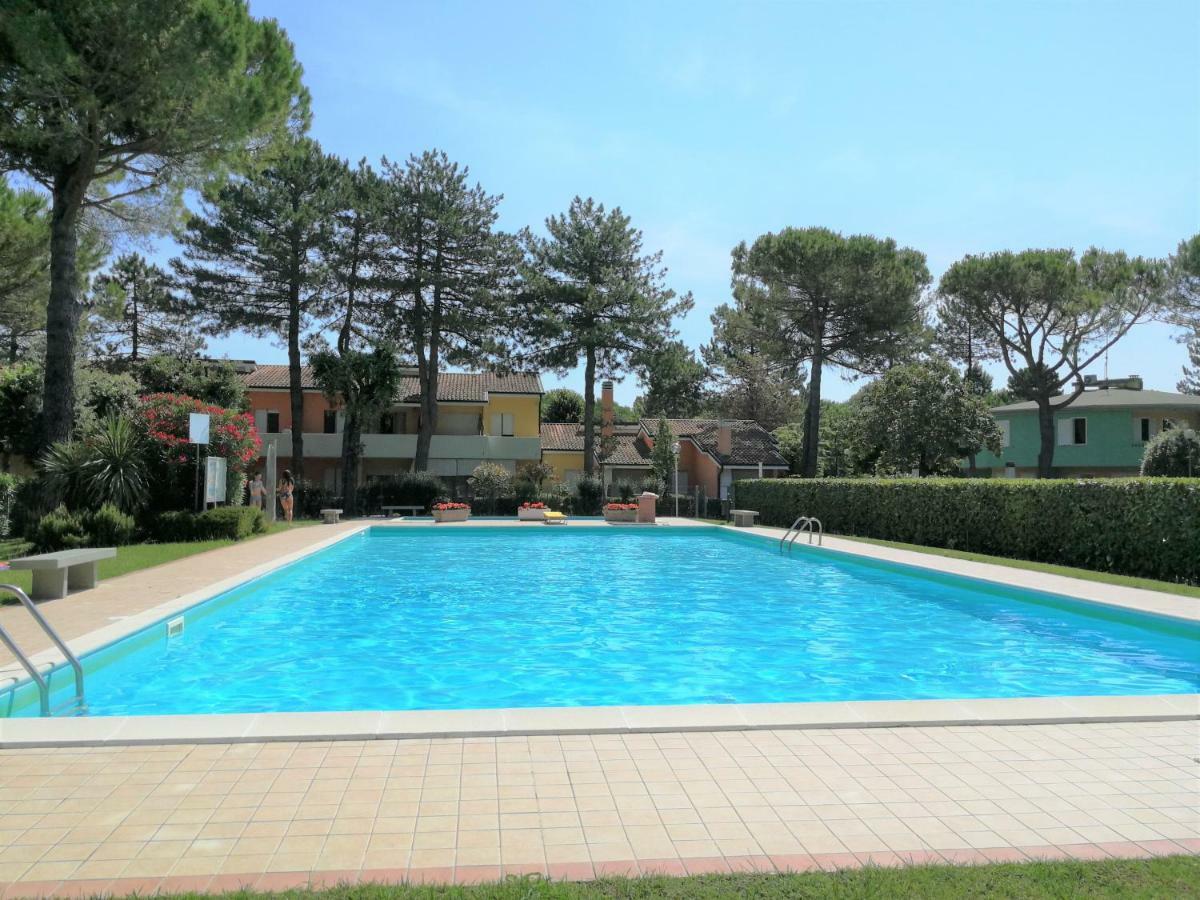 Villaggio Nautilus Бибионе Екстериор снимка
